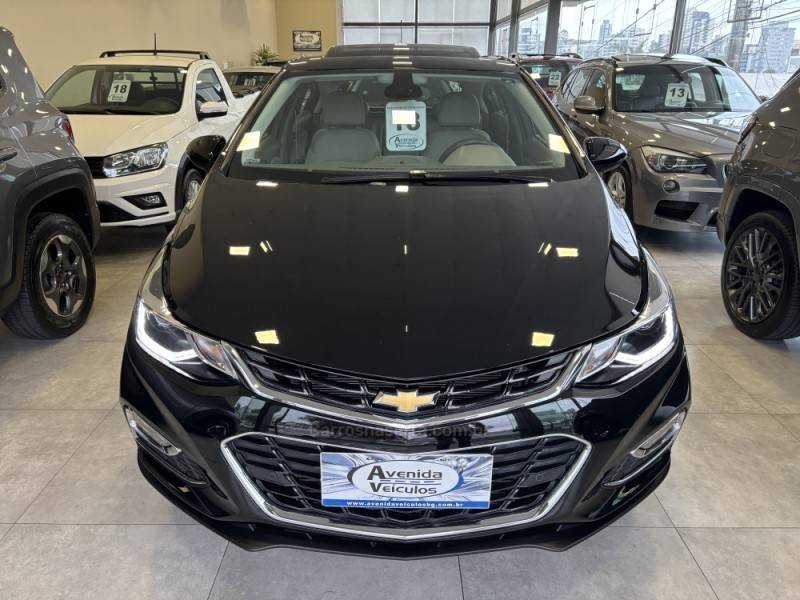 CHEVROLET - CRUZE - 2018/2018 - Preta - R$ 99.800,00