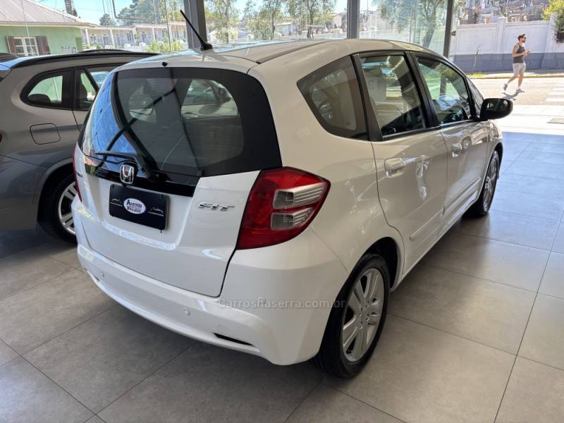 HONDA - FIT - 2013/2013 - Branca - R$ 58.900,00