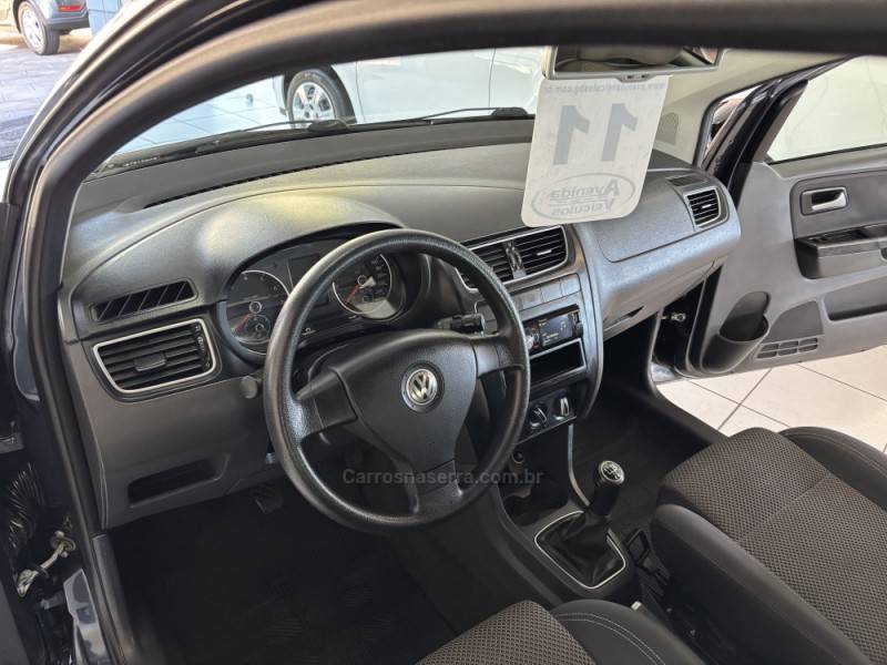 VOLKSWAGEN - SPACEFOX - 2010/2011 - Azul - R$ 45.900,00
