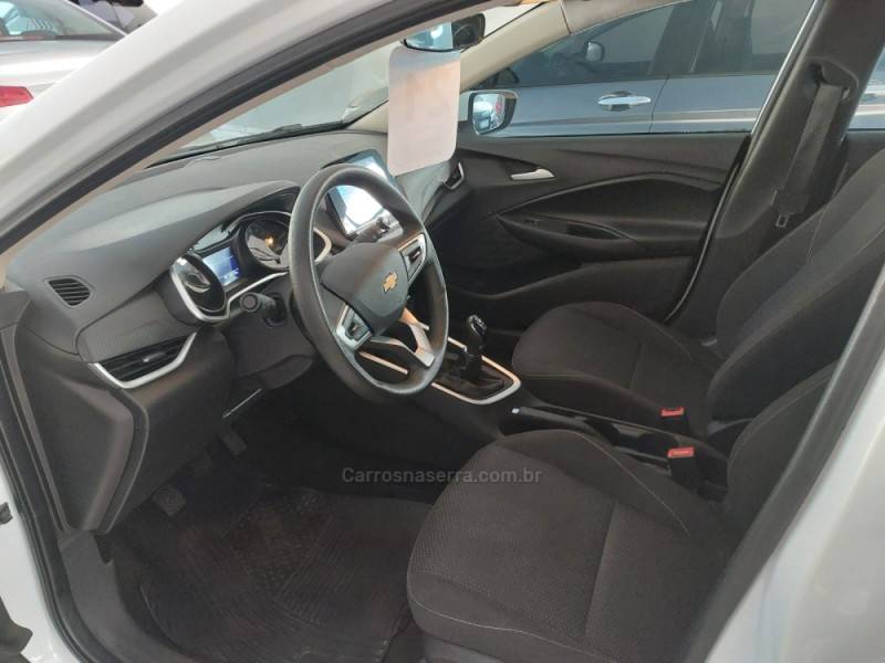 CHEVROLET - ONIX - 2021/2021 - Branca - R$ 65.900,00