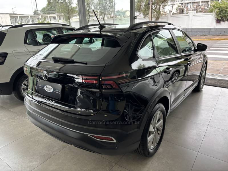 VOLKSWAGEN - NIVUS - 2023/2024 - Preta - R$ 113.900,00