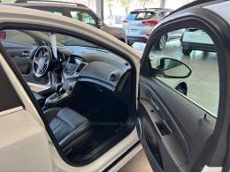 CHEVROLET - CRUZE - 2013/2014 - Branca - R$ 67.900,00