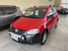VOLKSWAGEN - CROSSFOX - 2008/2009 - Vermelha - R$ 38.900,00