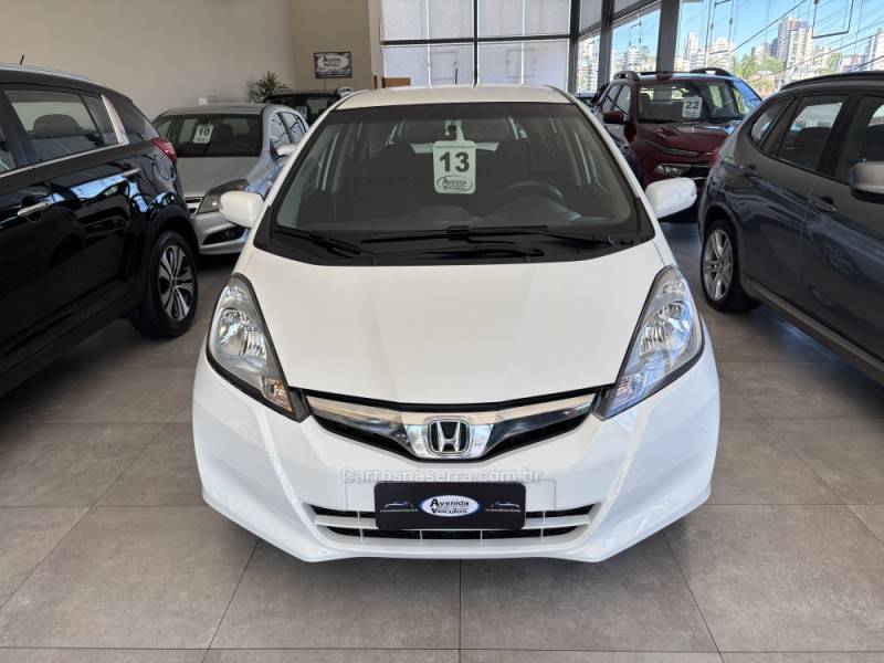 HONDA - FIT - 2013/2013 - Branca - R$ 58.900,00
