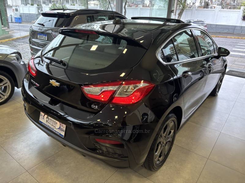 CHEVROLET - CRUZE - 2018/2018 - Preta - R$ 99.800,00