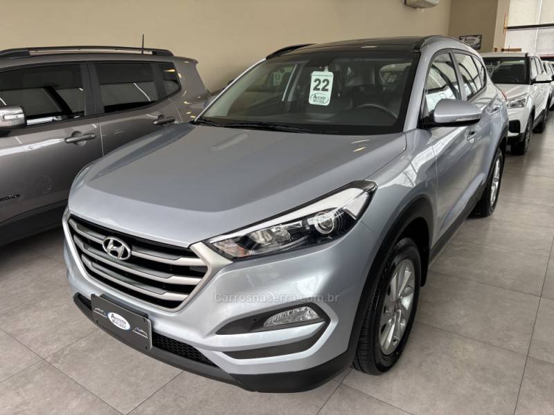 HYUNDAI - TUCSON - 2021/2022 - Prata - R$ 125.900,00