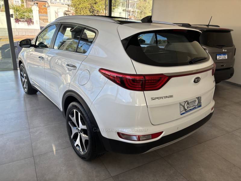 KIA MOTORS - SPORTAGE - 2016/2017 - Branca - R$ 121.900,00