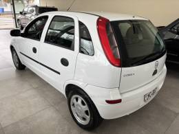 CHEVROLET - CORSA - 2004/2005 - Branca - R$ 21.000,00