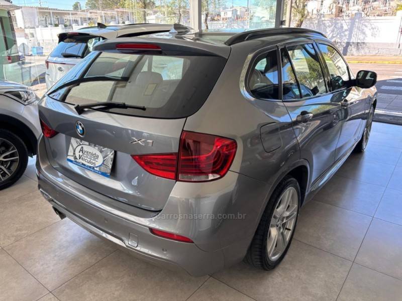 BMW - X1 - 2012/2013 - Vermelha - R$ 84.900,00