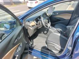 CHEVROLET - ONIX - 2022/2023 - Azul - R$ 89.900,00