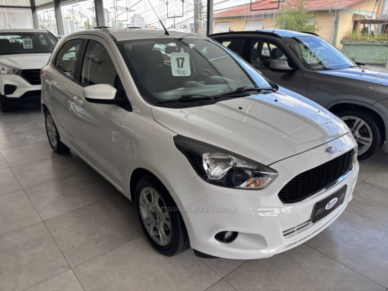 FORD - KA - 2016/2017 - Branca - R$ 54.900,00