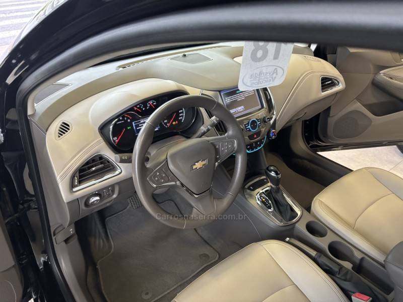 CHEVROLET - CRUZE - 2018/2018 - Preta - R$ 99.800,00