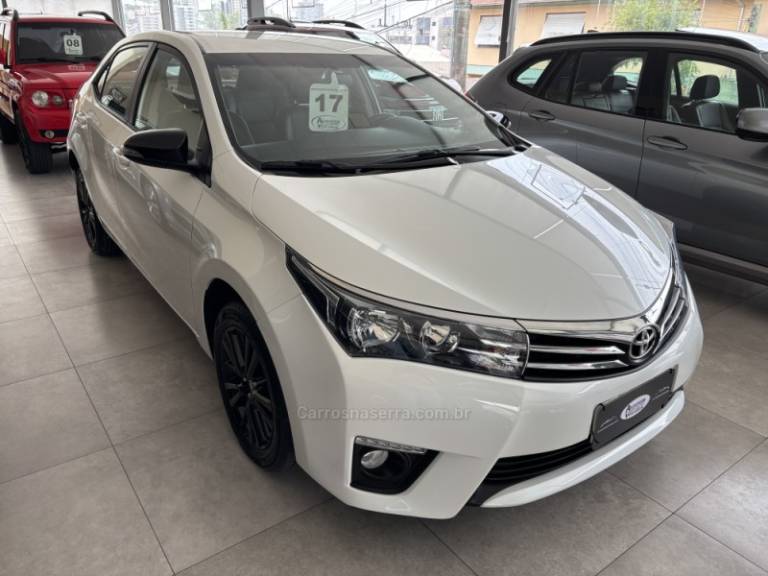 TOYOTA - COROLLA - 2017/2017 - Branca - R$ 97.900,00