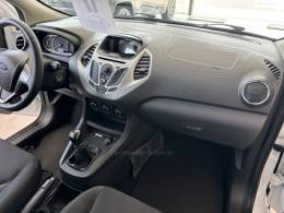 FORD - KA - 2016/2017 - Branca - R$ 54.500,00