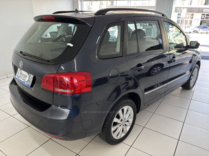 VOLKSWAGEN - SPACEFOX - 2010/2011 - Azul - R$ 45.900,00