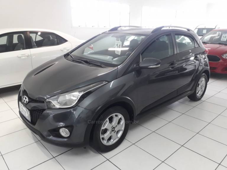 HYUNDAI - HB20X - 2013/2014 - Cinza - R$ 57.900,00