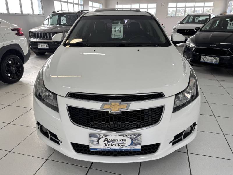 CHEVROLET - CRUZE - 2013/2014 - Branca - R$ 69.900,00