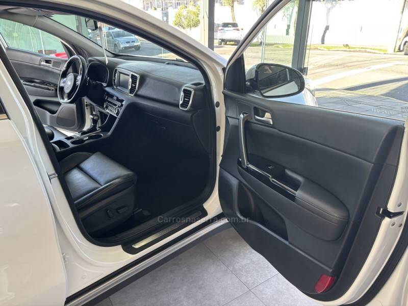 KIA MOTORS - SPORTAGE - 2016/2017 - Branca - R$ 121.900,00
