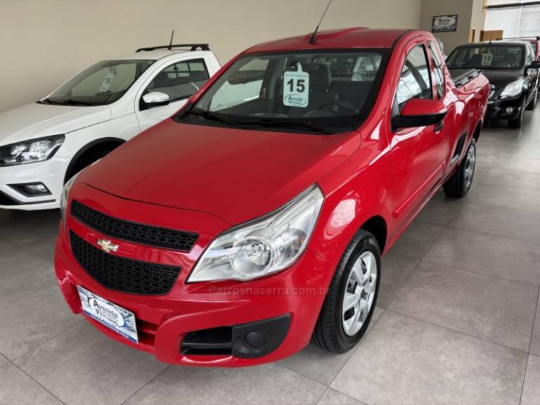 CHEVROLET - MONTANA - 2014/2015 - Vermelha - R$ 49.900,00