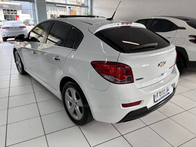 CHEVROLET - CRUZE - 2013/2014 - Branca - R$ 69.900,00