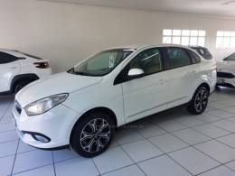 FIAT - GRAND SIENA - 2013/2014 - Branca - R$ 42.900,00