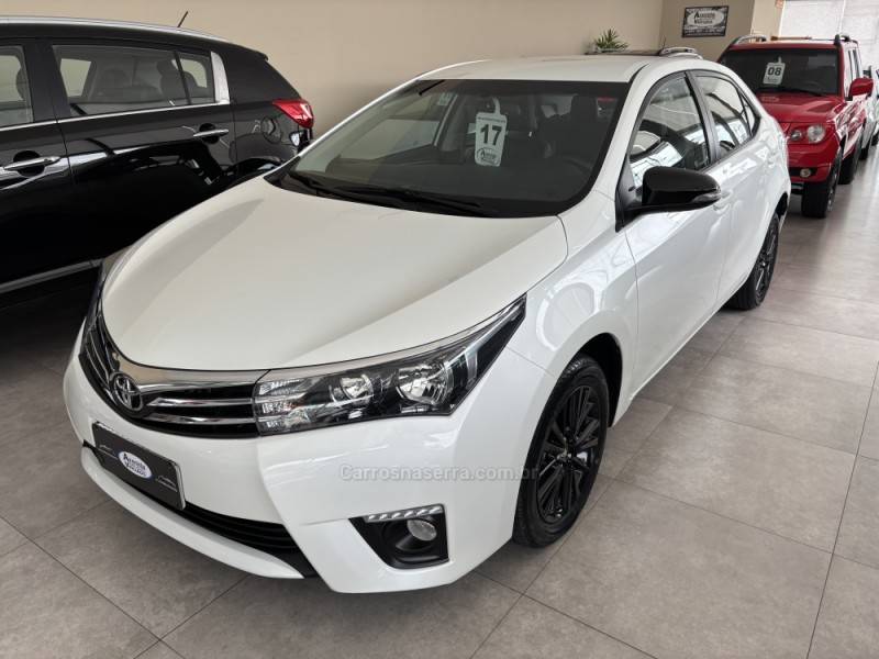 TOYOTA - COROLLA - 2017/2017 - Branca - R$ 97.900,00