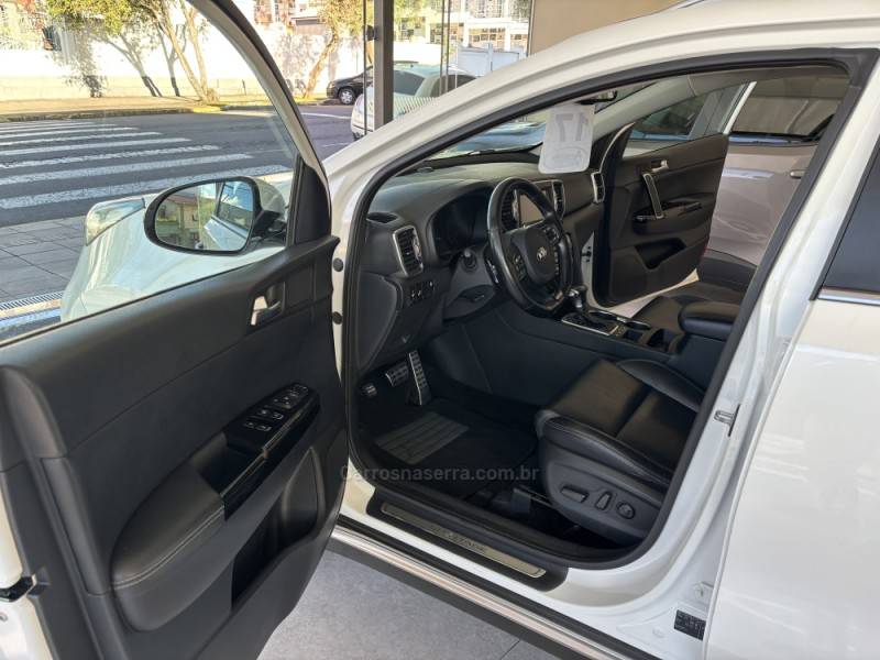 KIA MOTORS - SPORTAGE - 2016/2017 - Branca - R$ 121.900,00