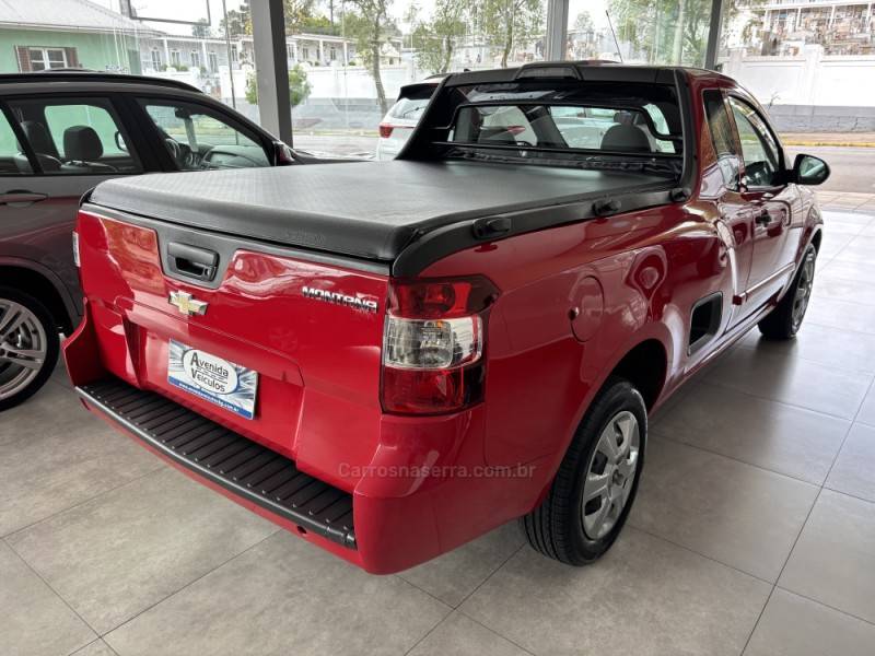 CHEVROLET - MONTANA - 2014/2015 - Vermelha - R$ 49.900,00