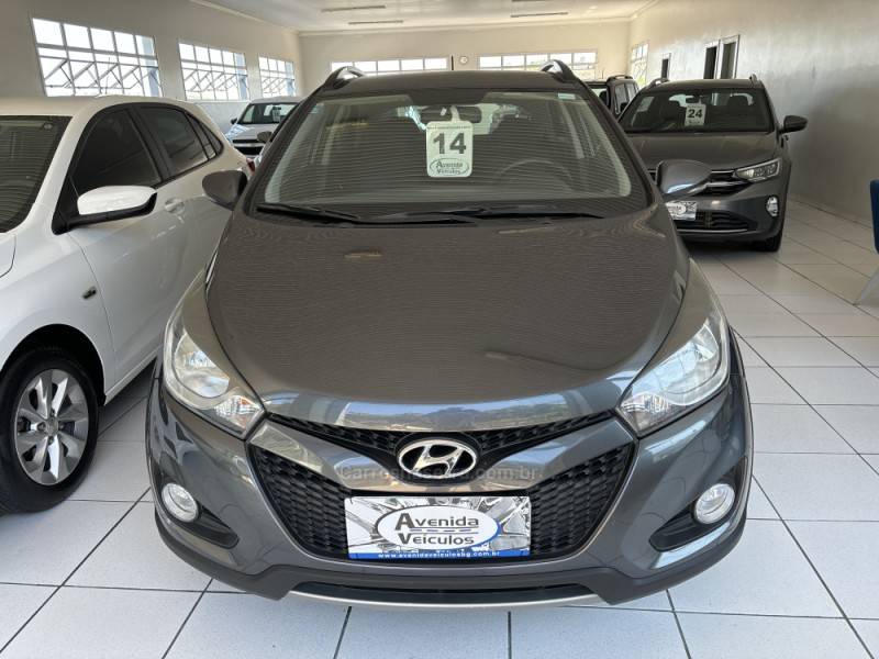 HYUNDAI - HB20X - 2013/2014 - Cinza - R$ 57.900,00