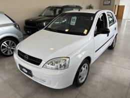 CHEVROLET - CORSA - 2004/2005 - Branca - R$ 21.000,00